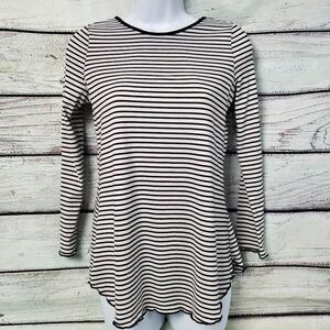 Daytrip Womens Medium Long Sleeve Top Black White Striped Criss-Cross Neck Stret
